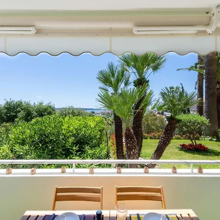Garden-level 1-br Sea View * Cannes